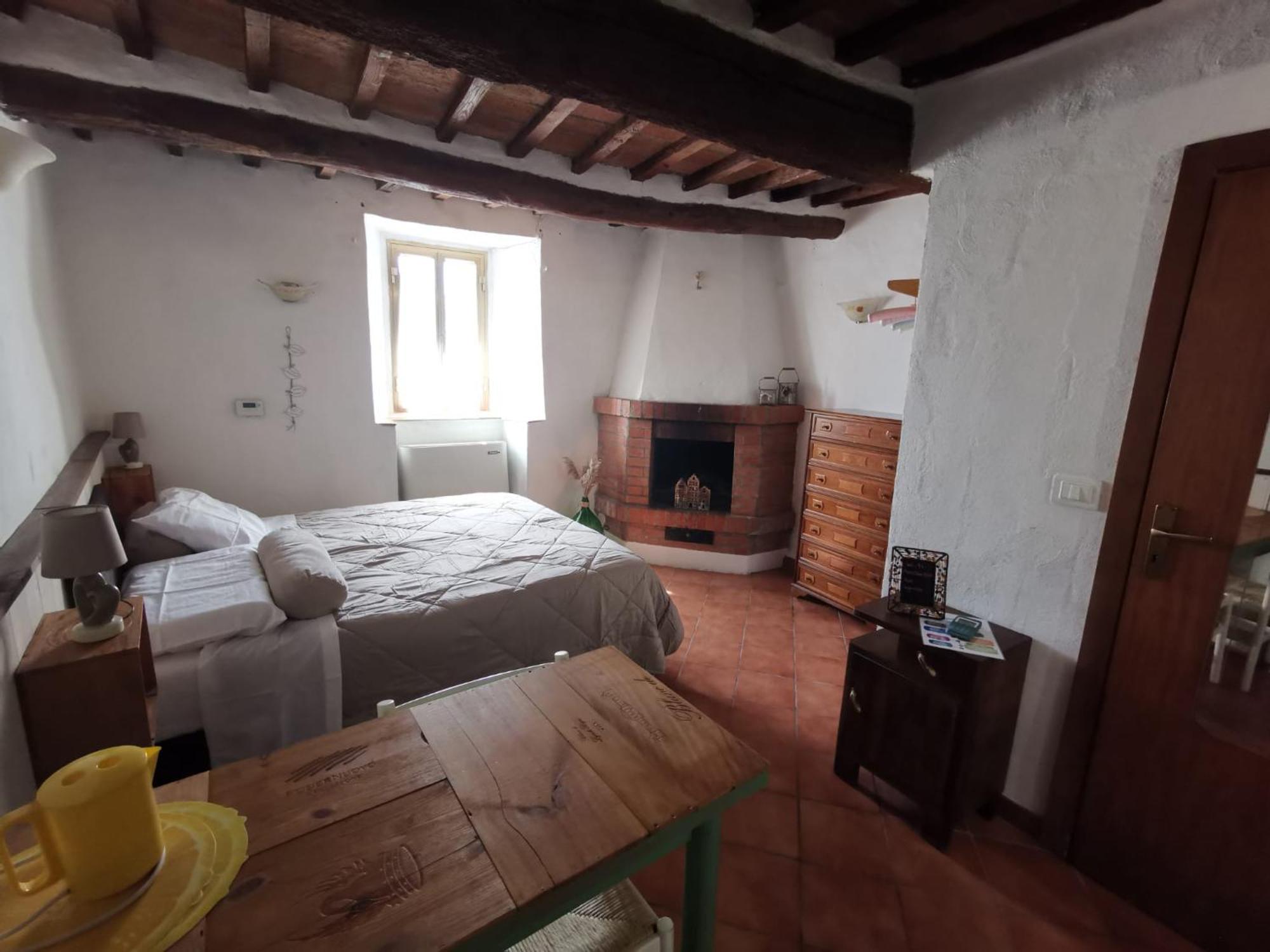 La Gioiosa Apartment Радикофани Екстериор снимка